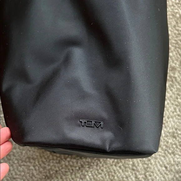 Tumi Auburne tote  Bag - Picture 5 of 7